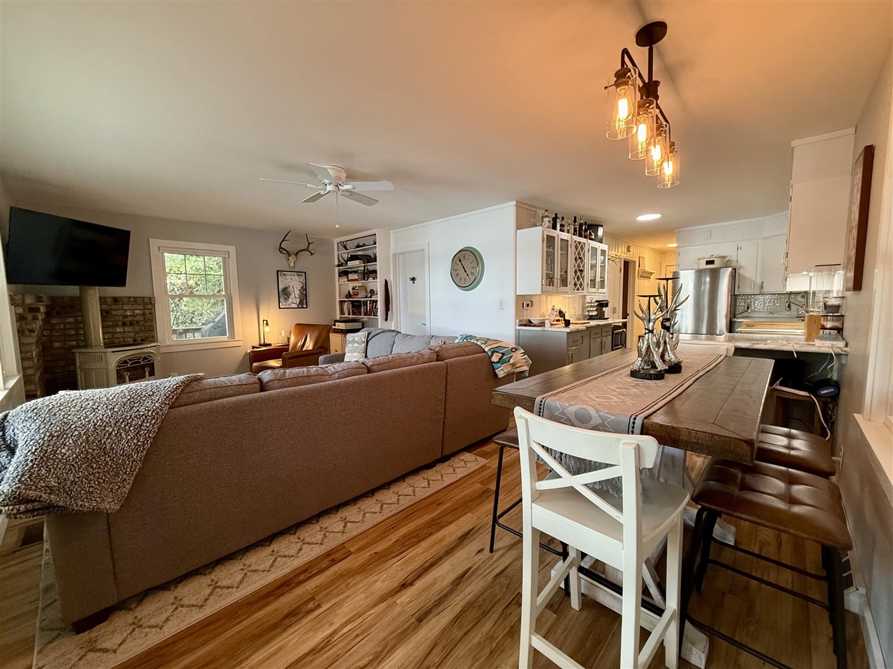 3rd image of 1880 Hemlock Crest Dr, Quincy, MI 49082 | MLS# 70547835