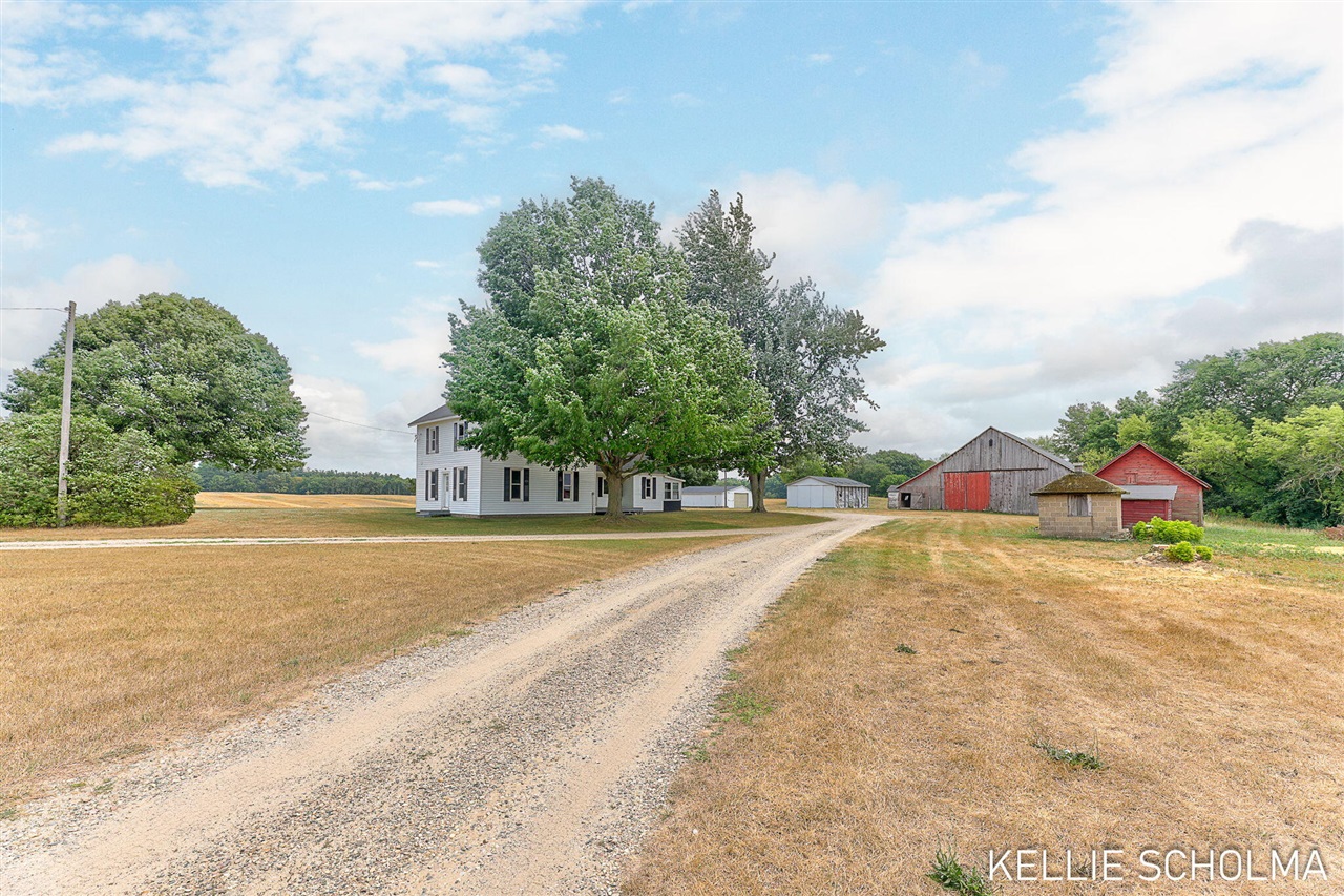 2nd image of 9448 Pierce St, Allendale, MI 49401 | MLS# 70547842
