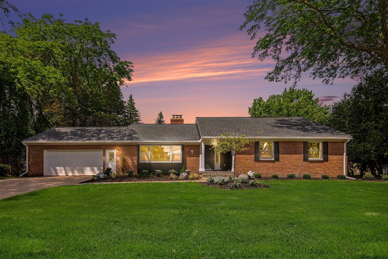 Photo 1 of Single family home for sale at 4043 Clearview St, Grand Rapids, MI 49546 | MLS# 70547852 | Listing updated on 2026-10-02