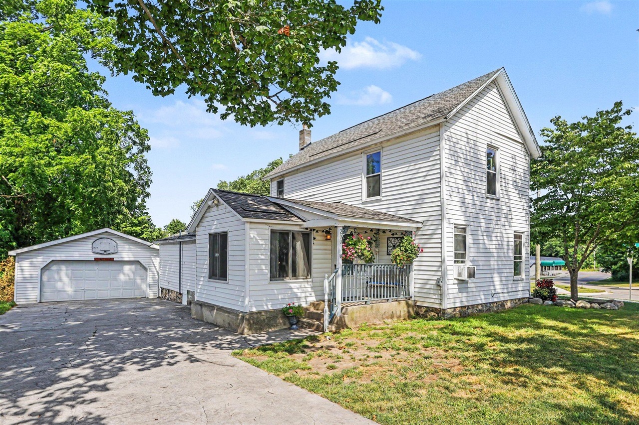 1st image of 200 Russell St, Middleville, MI 49333 | MLS# 70547853