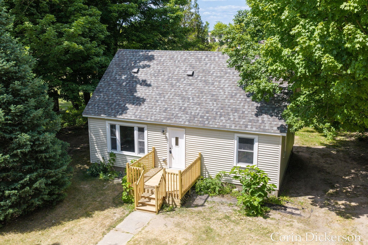 2nd image of 457 Booth St, Grand Ledge, MI 48837 | MLS# 70547858
