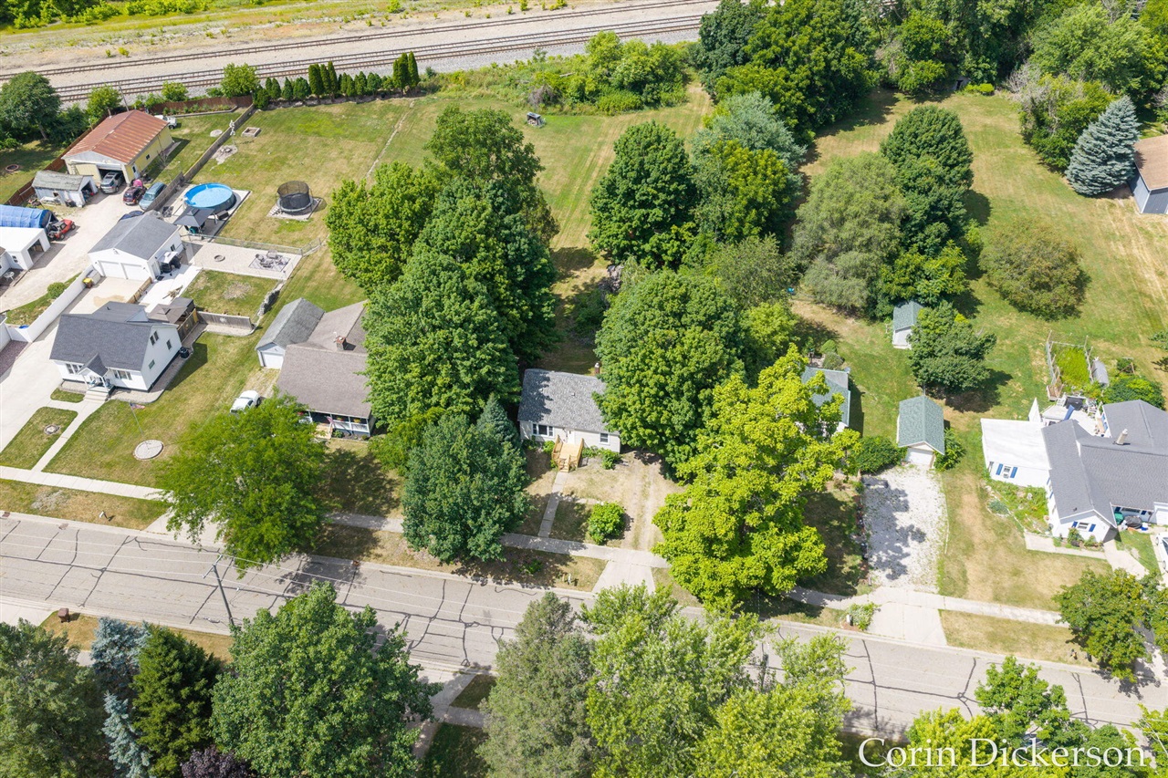 5th image of 457 Booth St, Grand Ledge, MI 48837 | MLS# 70547858