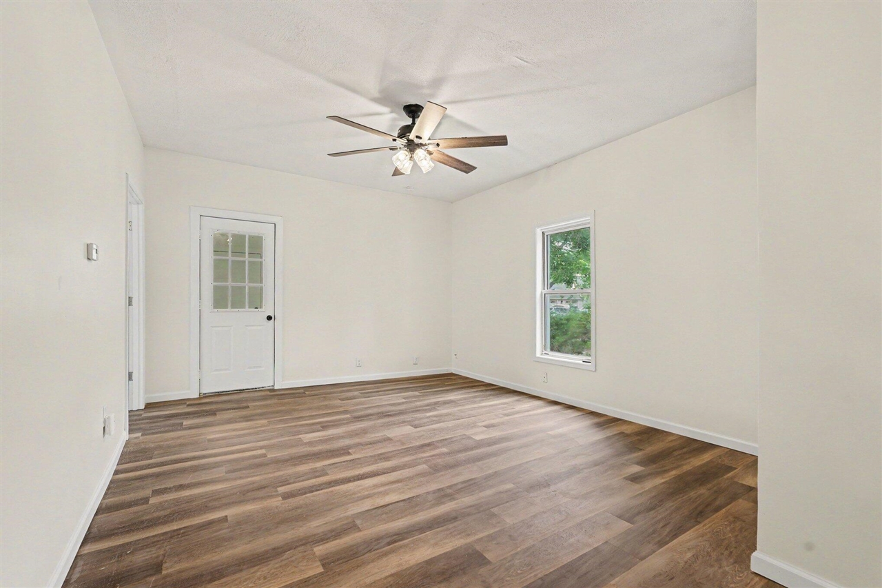 5th image of 112 S Irving St, Greenville, MI 48838 | MLS# 70547886