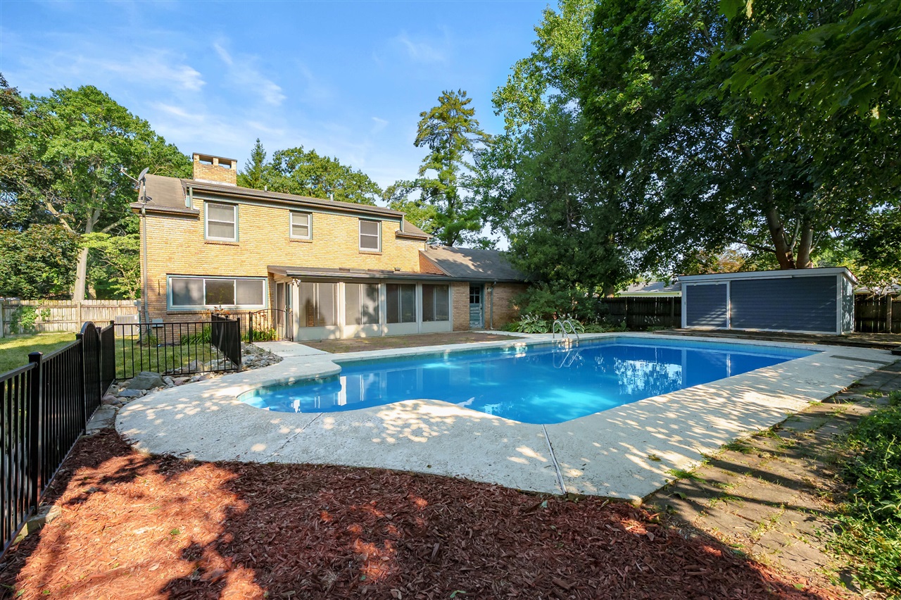 2nd image of 907 East St, Three Rivers, MI 49093 | MLS# 70547897