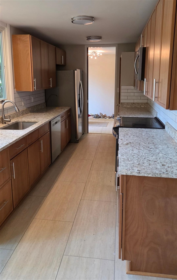 5th image of 29204 Summerwood Rd, Farmington Hills, MI 48334 | MLS# 70547926