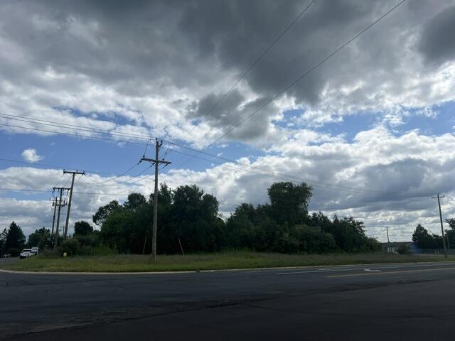 2nd image of 52160 County Road 657, Paw Paw, MI 49079 | MLS# 70547939