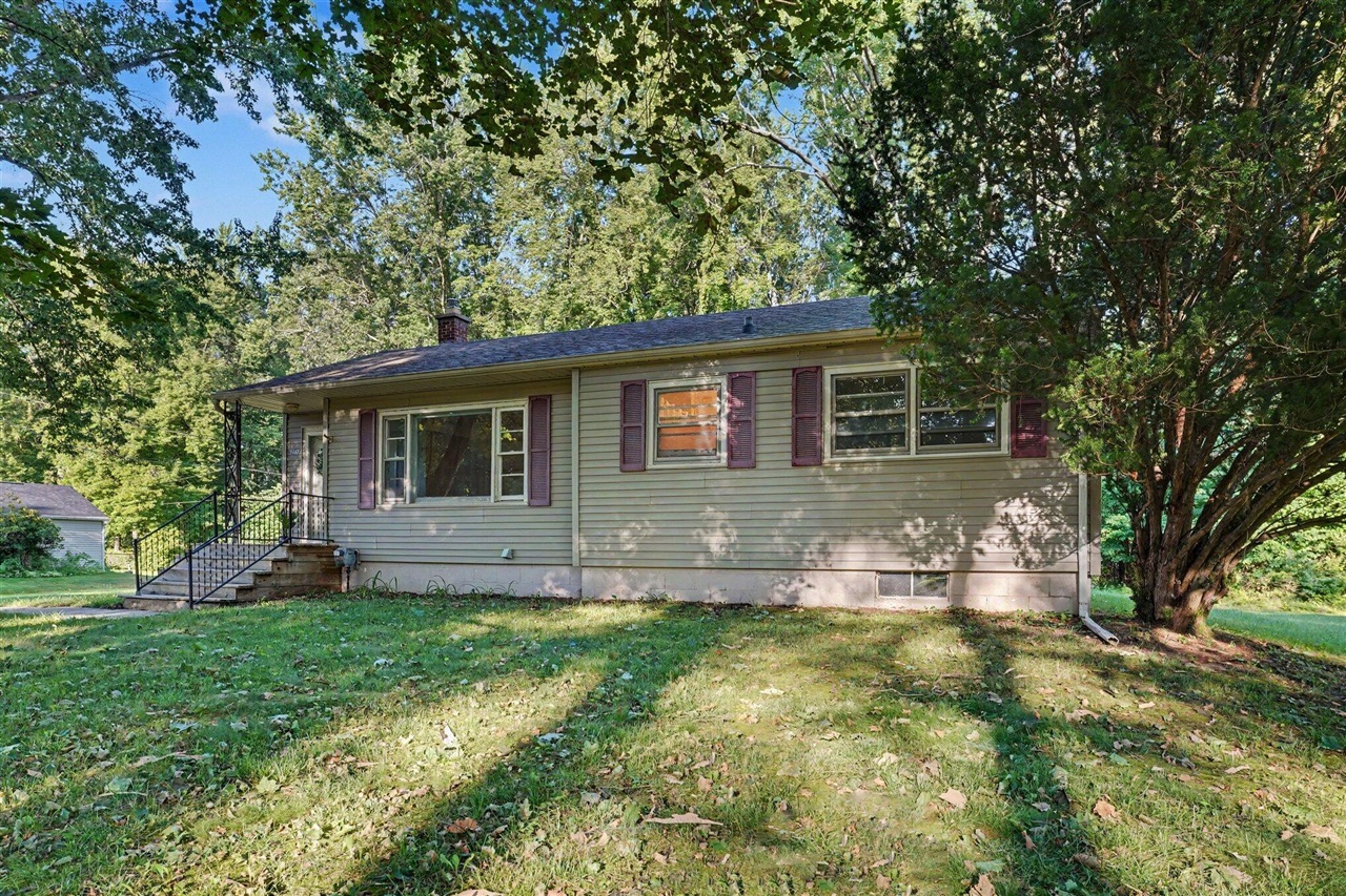 3rd image of 601 Marcelletti Ave, Paw Paw, MI 49079 | MLS# 70547943