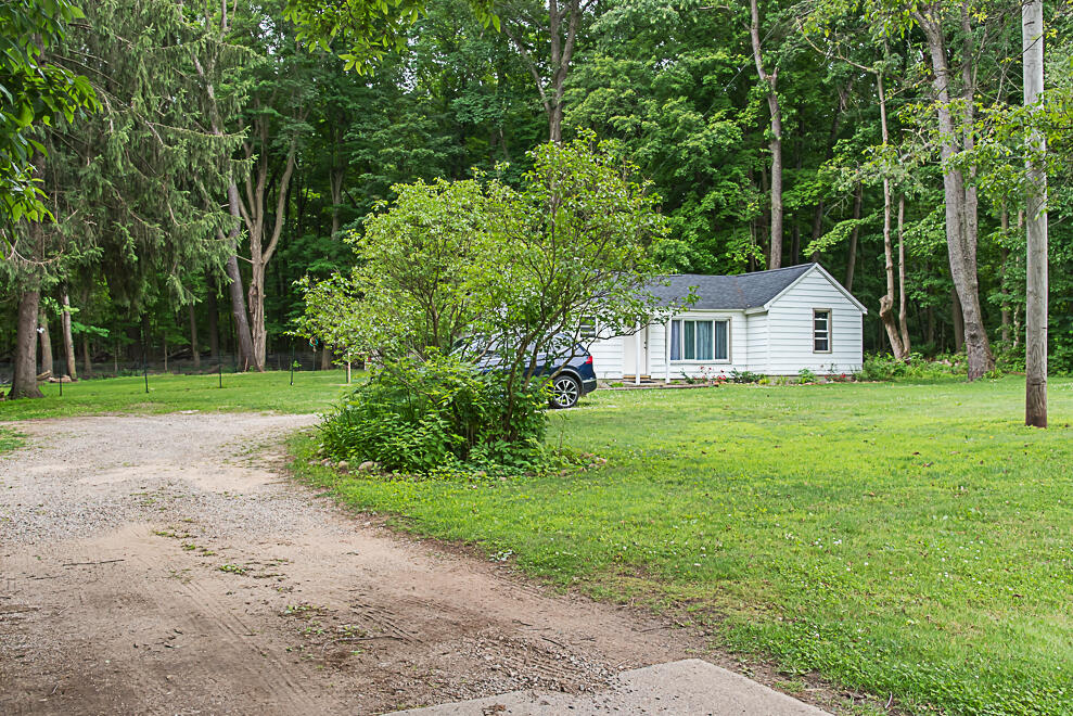 35th image of 128 E Territorial Rd, Battle Creek, MI 49015 | MLS# 70547946