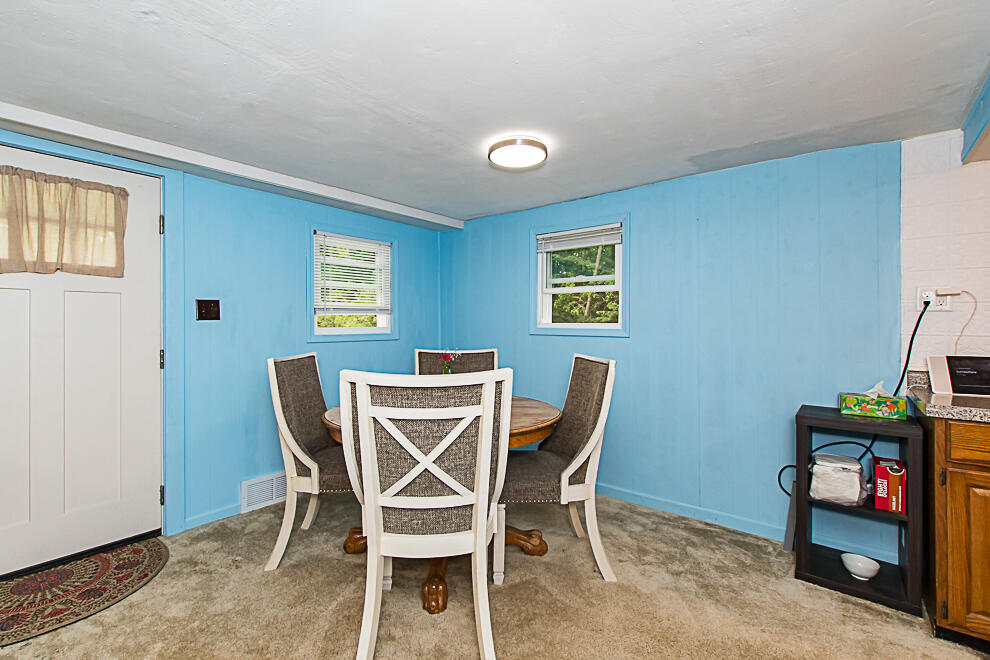 5th image of 128 E Territorial Rd, Battle Creek, MI 49015 | MLS# 70547946
