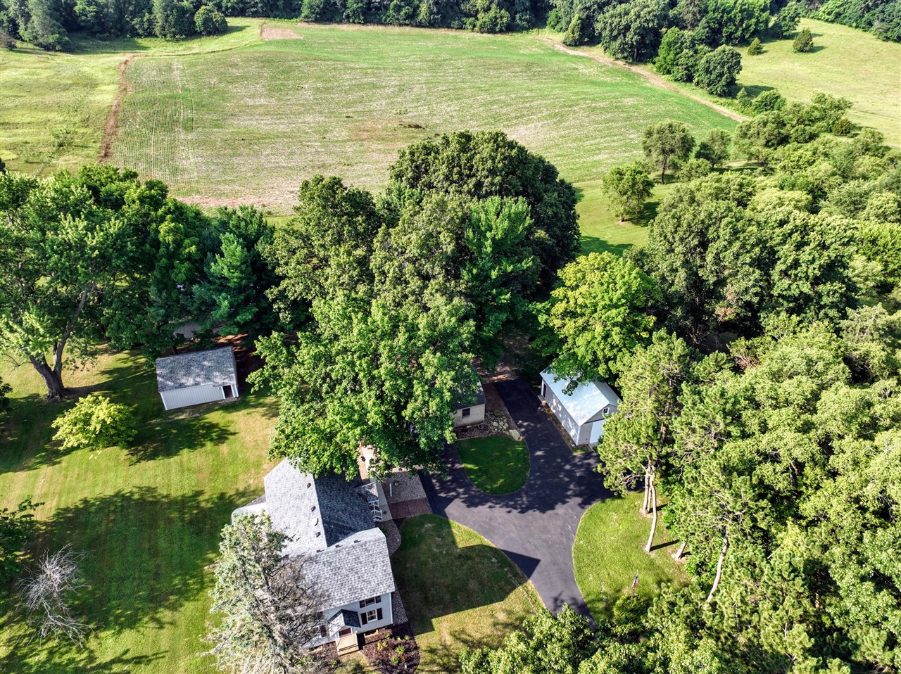 3rd image of 3082 Pine Lake St, Niles, MI 49120 | MLS# 70547949