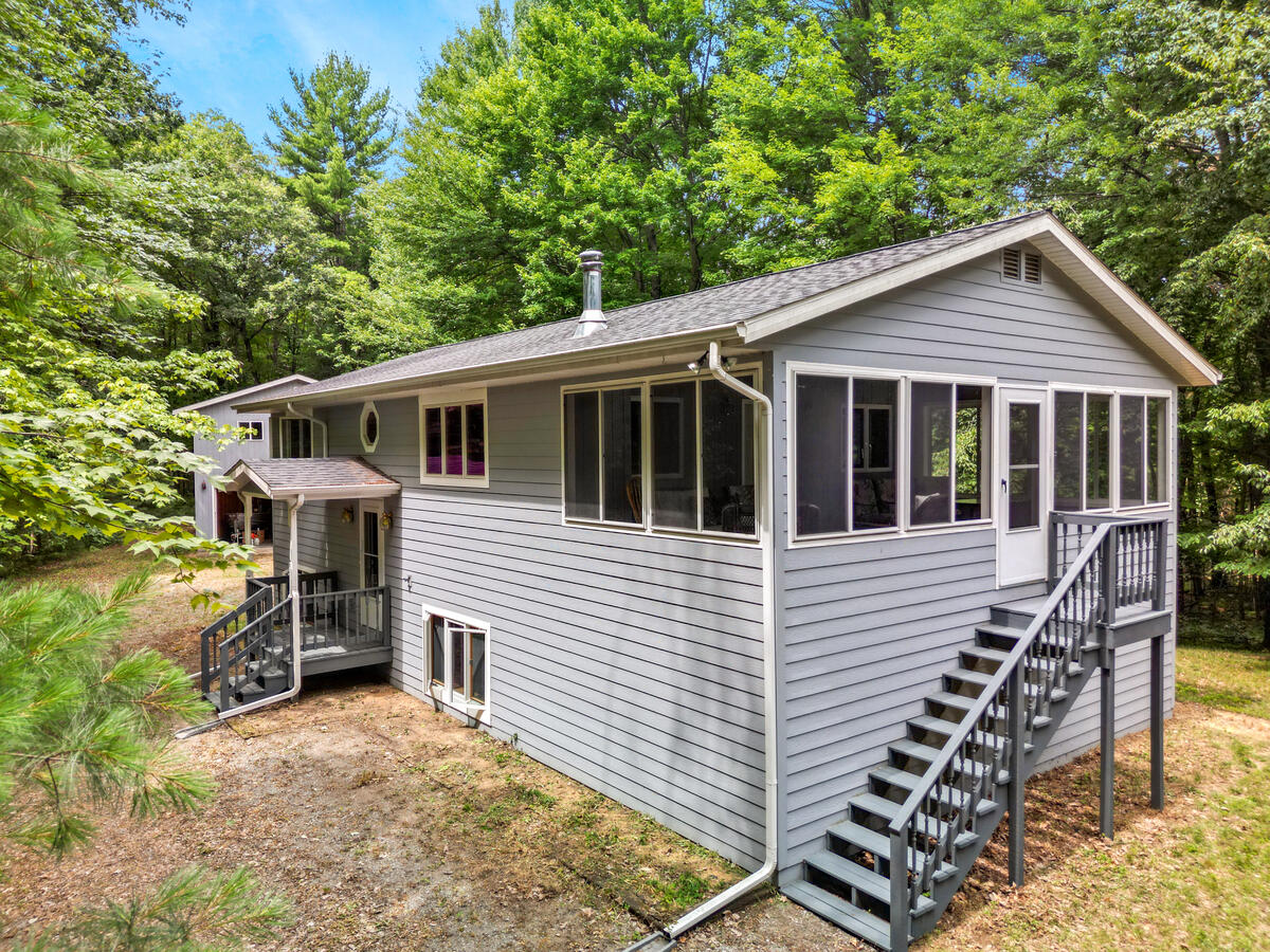 3rd image of 3283 S Spruce Ave, White Cloud, MI 49349 | MLS# 70547971