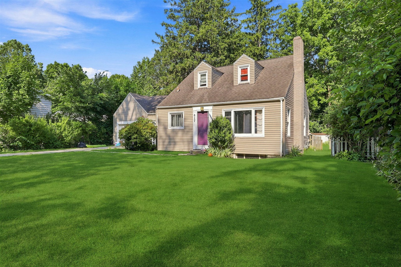 2nd image of 617 East St, Three Rivers, MI 49093 | MLS# 70547988
