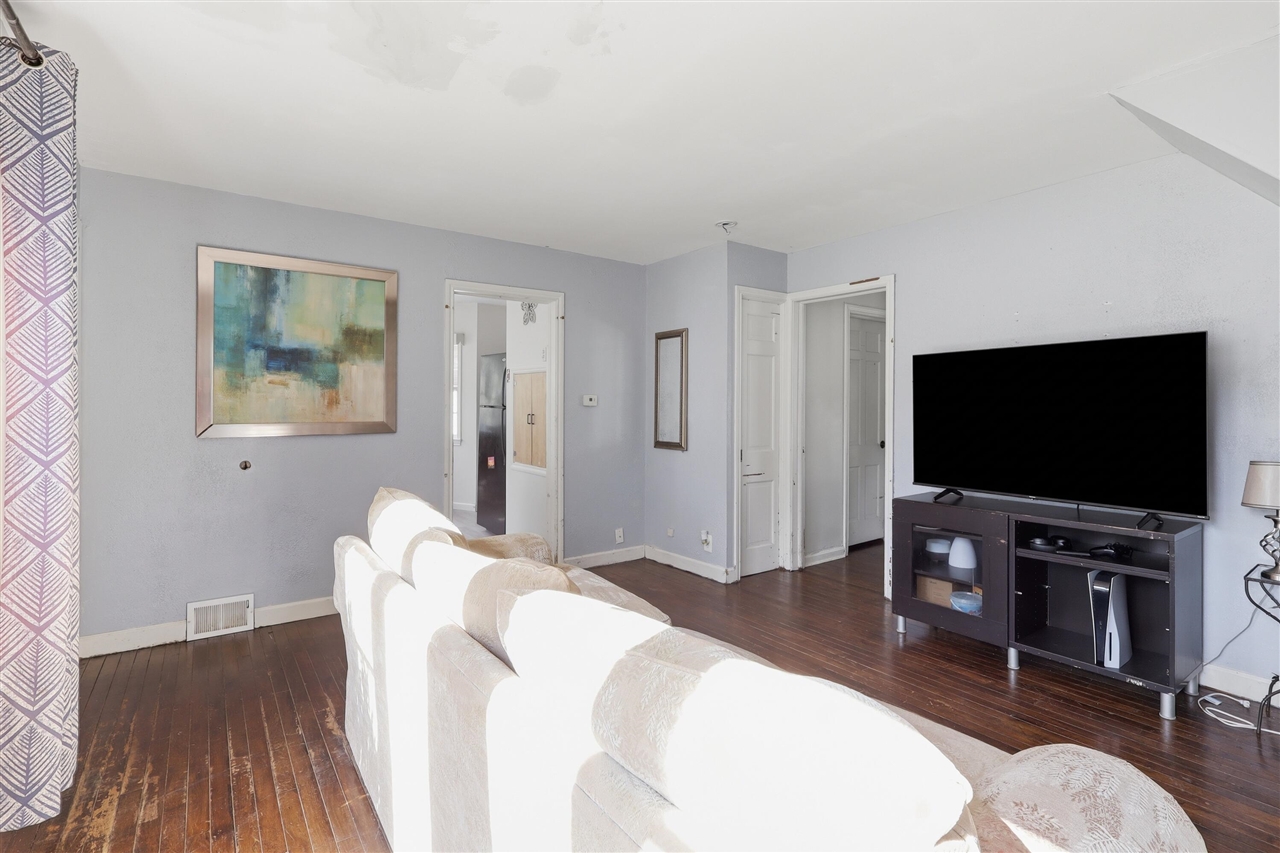 4th image of 617 East St, Three Rivers, MI 49093 | MLS# 70547988