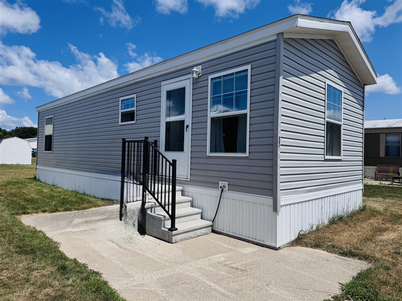 2nd image of 8836 Stevensville Baroda Rd, Baroda, MI 49101 | MLS# 70547989