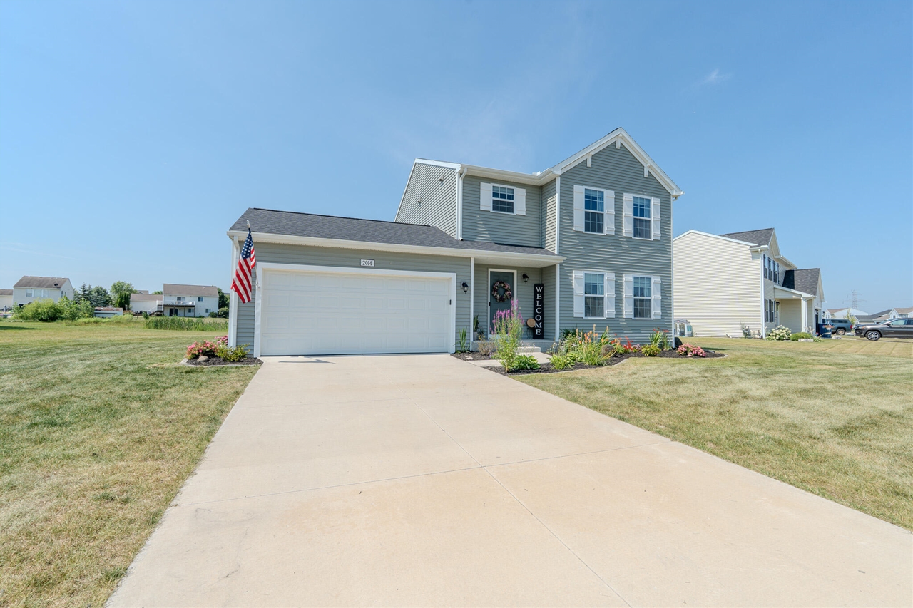 2nd image of 2014 Orlov Dr, Hudsonville, MI 49426 | MLS# 70548006