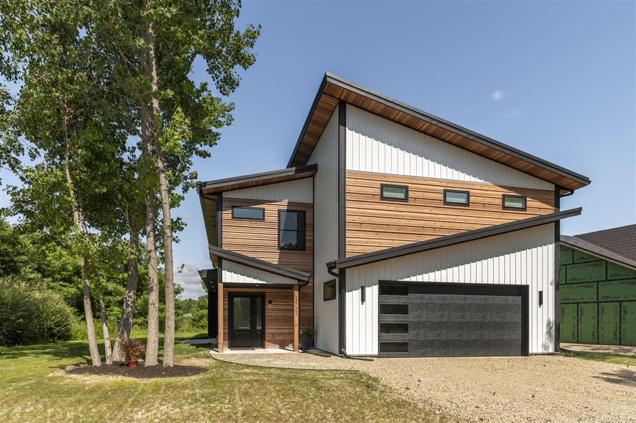 1st image of 13739 Jane Wy, Sawyer, MI 49125 | MLS# 70548010