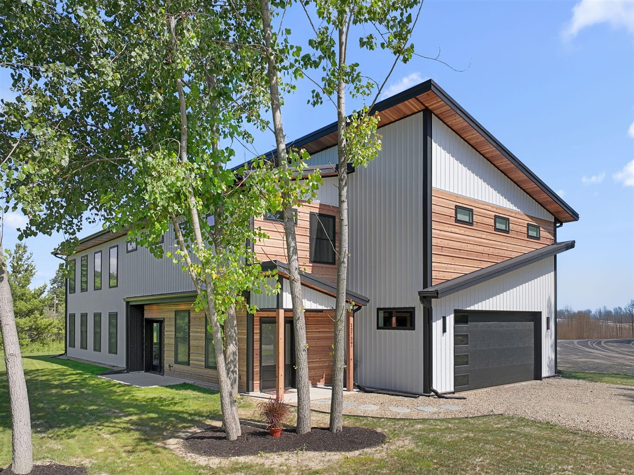 2nd image of 13739 Jane Wy, Sawyer, MI 49125 | MLS# 70548010