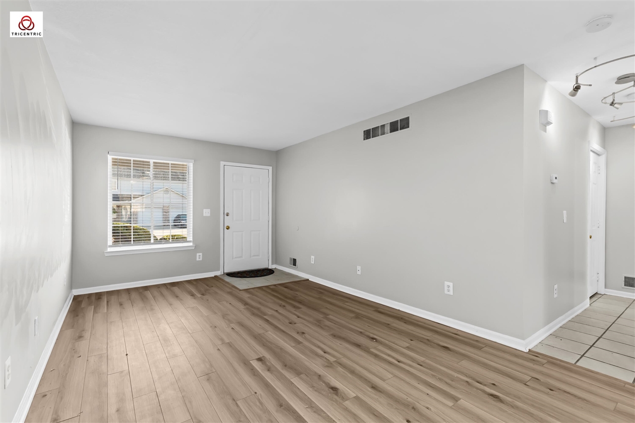 2nd image of 23348 Redman Ct, Trenton, MI 48183 | MLS# 70548028