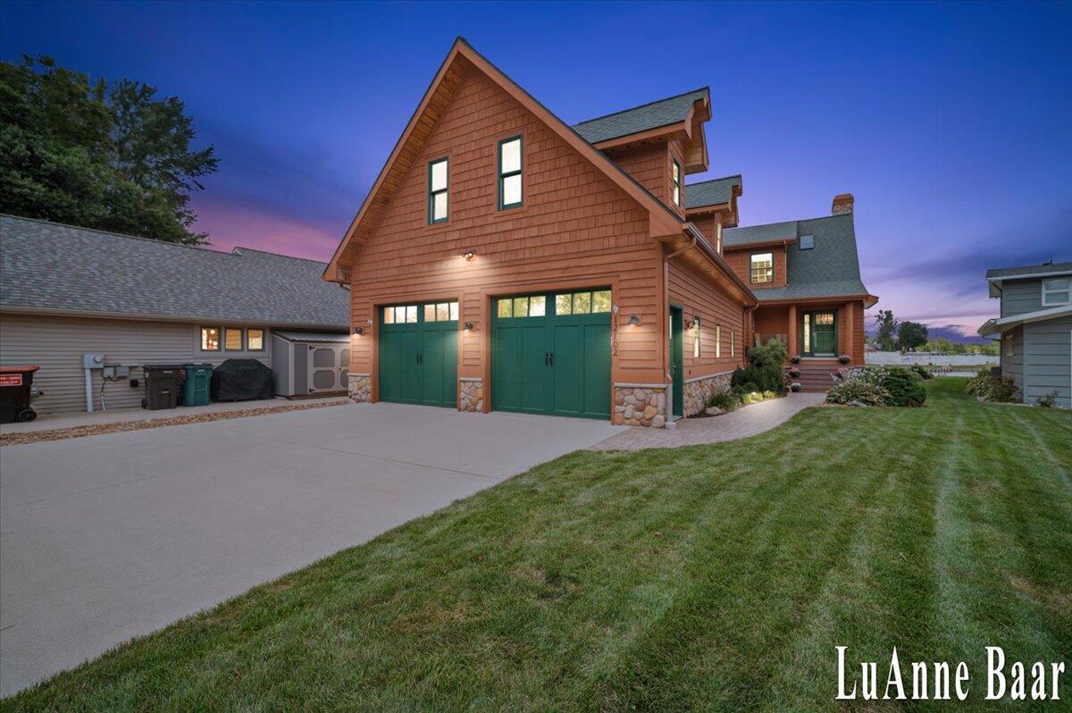 1st image of 12702 Park Dr, Wayland, MI 49348 | MLS# 70548038