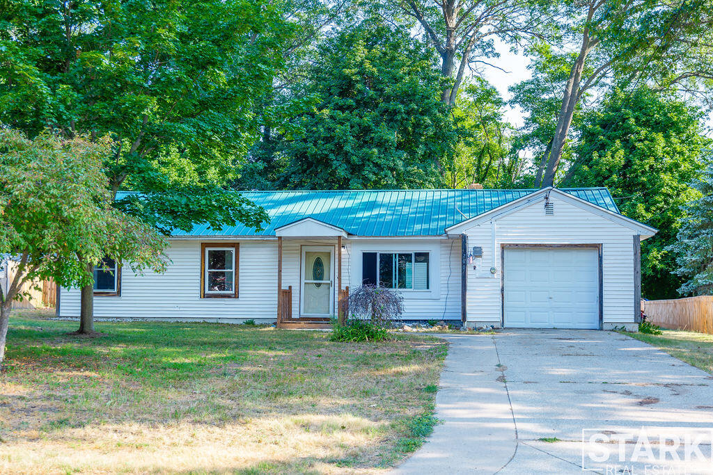 1st image of 280 Elm St, Fruitport, MI 49415 | MLS# 70548039