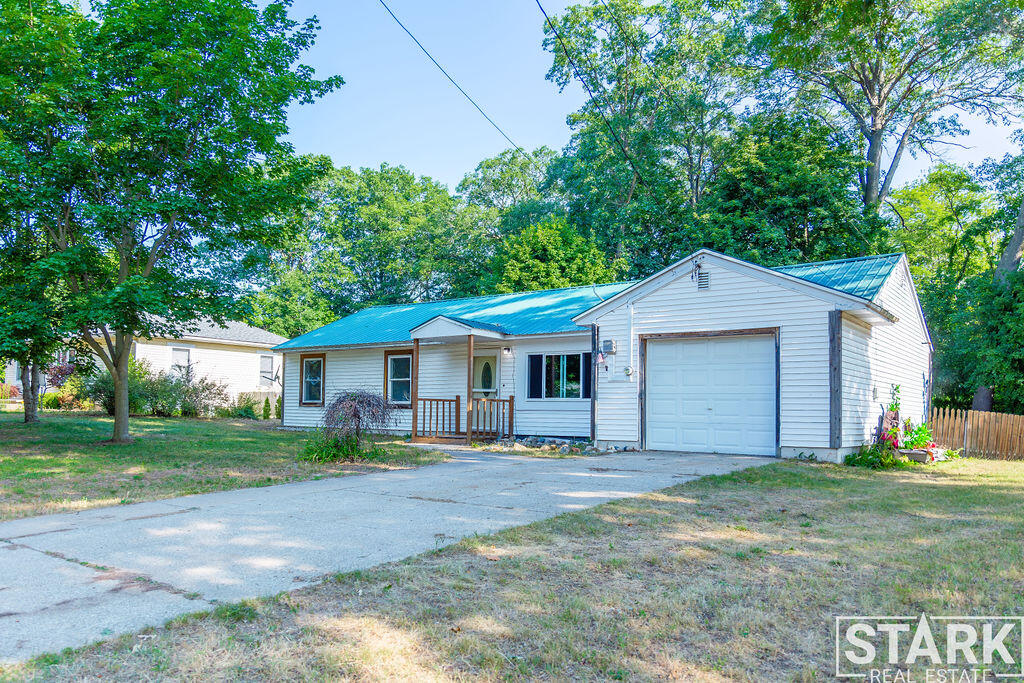 2nd image of 280 Elm St, Fruitport, MI 49415 | MLS# 70548039