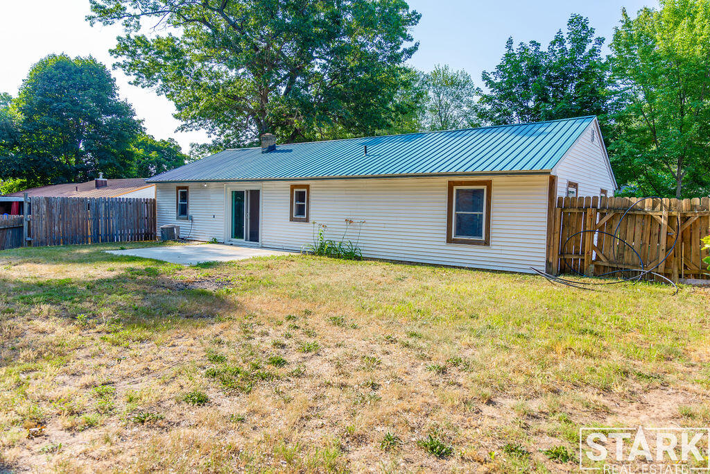 4th image of 280 Elm St, Fruitport, MI 49415 | MLS# 70548039