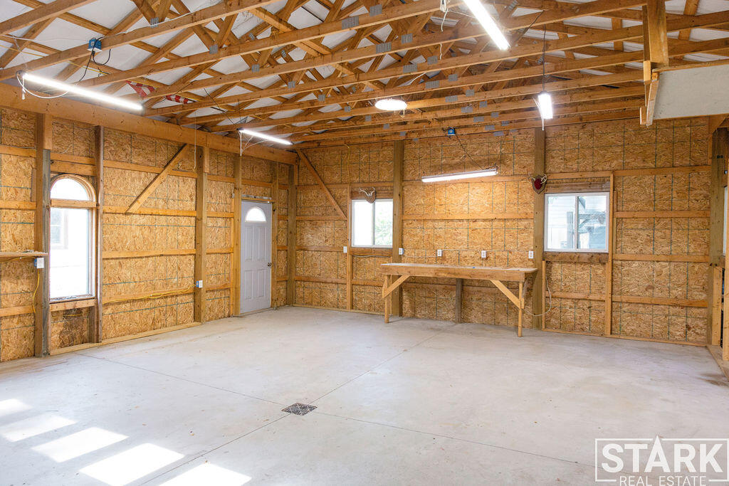 33rd image of 280 Elm St, Fruitport, MI 49415 | MLS# 70548039