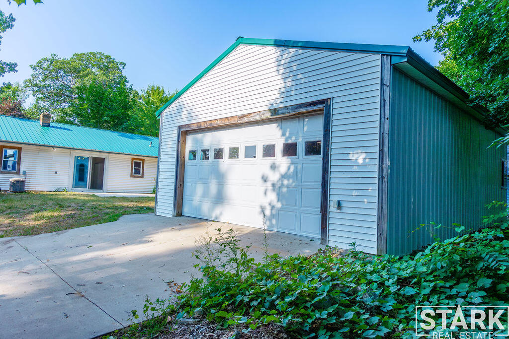5th image of 280 Elm St, Fruitport, MI 49415 | MLS# 70548039