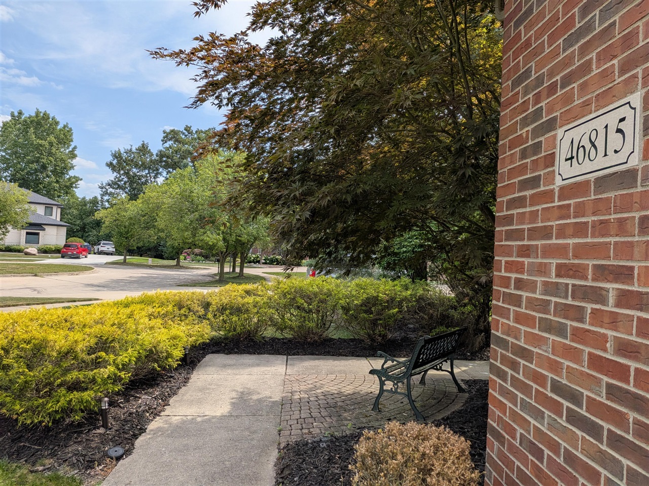 2nd image of 46815 Grand Oak Ct, Canton, MI 48187 | MLS# 70548074