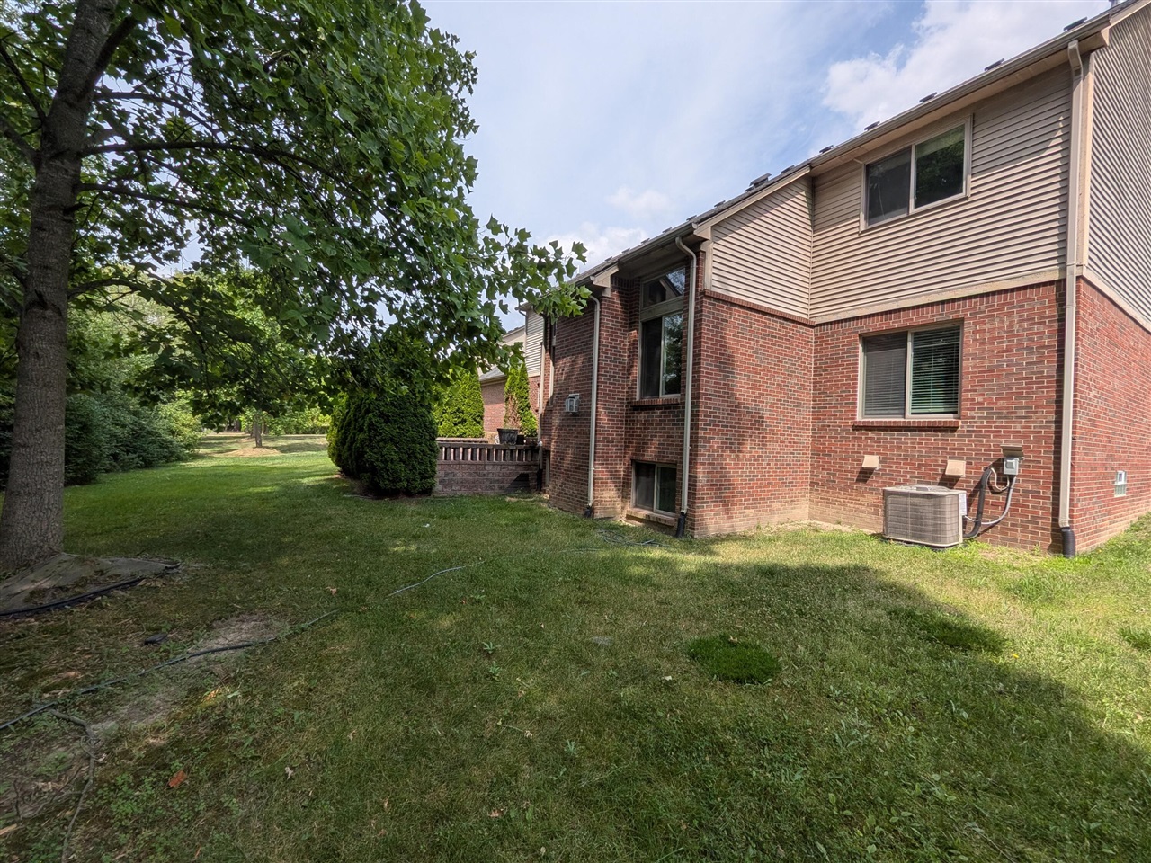 4th image of 46815 Grand Oak Ct, Canton, MI 48187 | MLS# 70548074