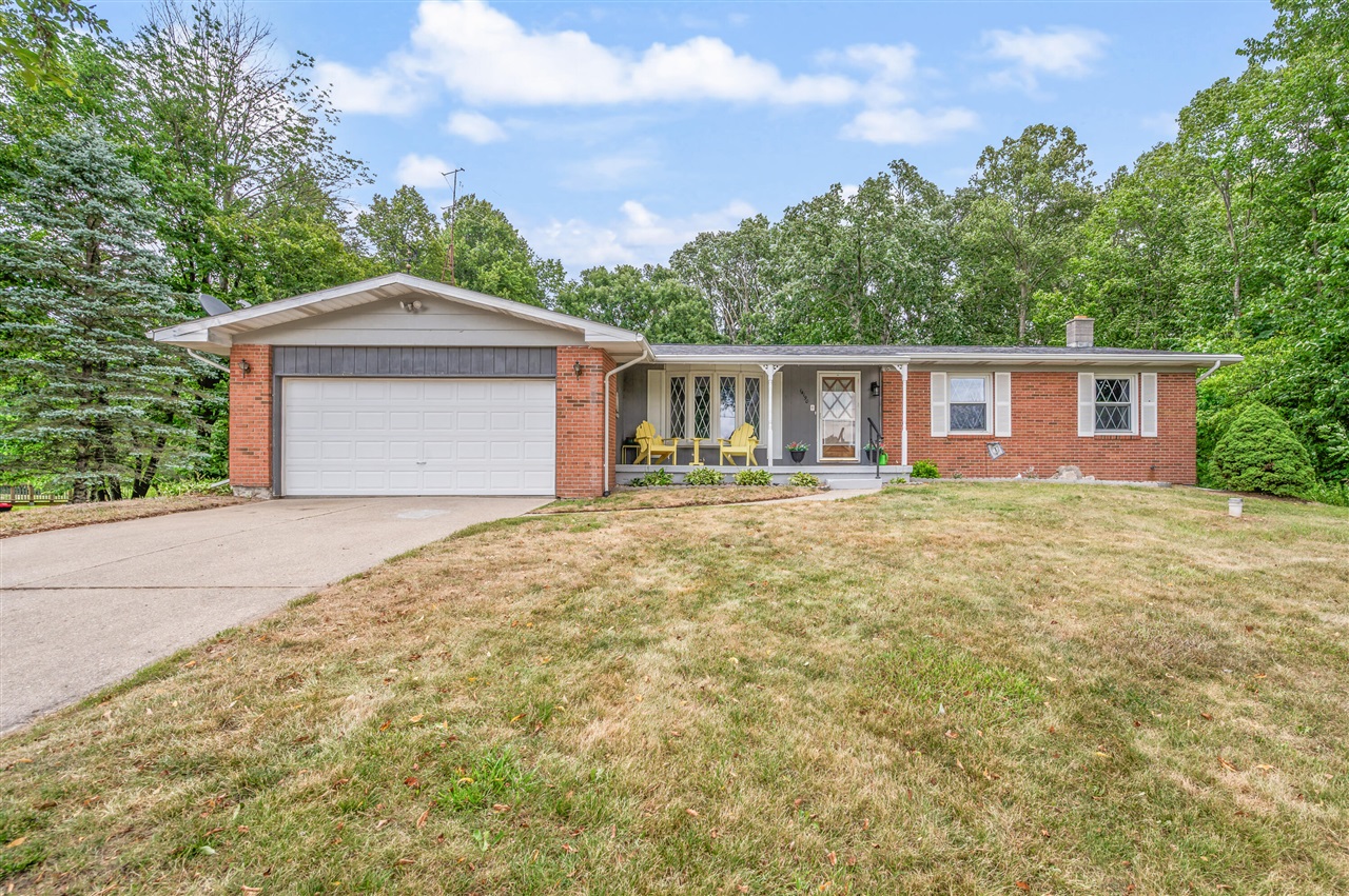 image of 14190 Oak Hollow Dr, Big Rapids, MI 49307 | MLS# 70548082