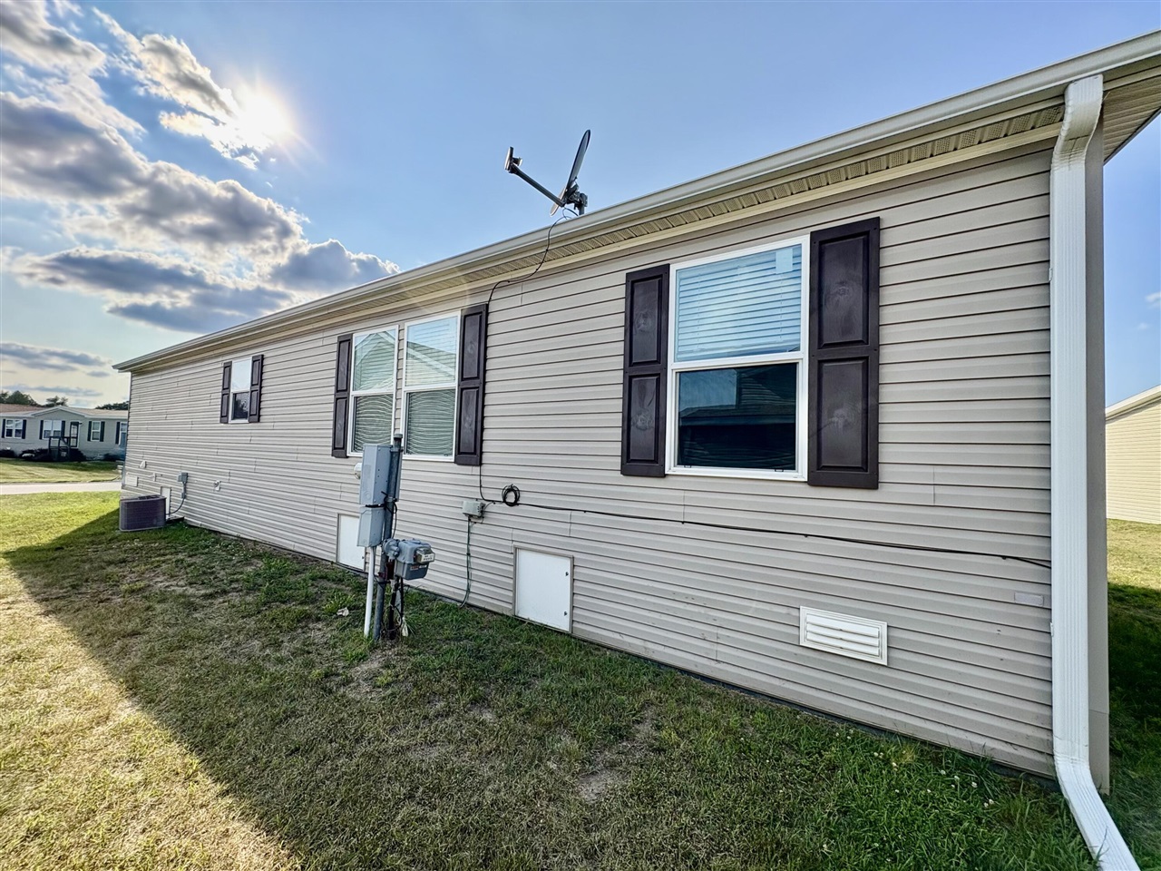 3rd image of 1050 Cambry Cir, Grass Lake, MI 49240 | MLS# 70548108