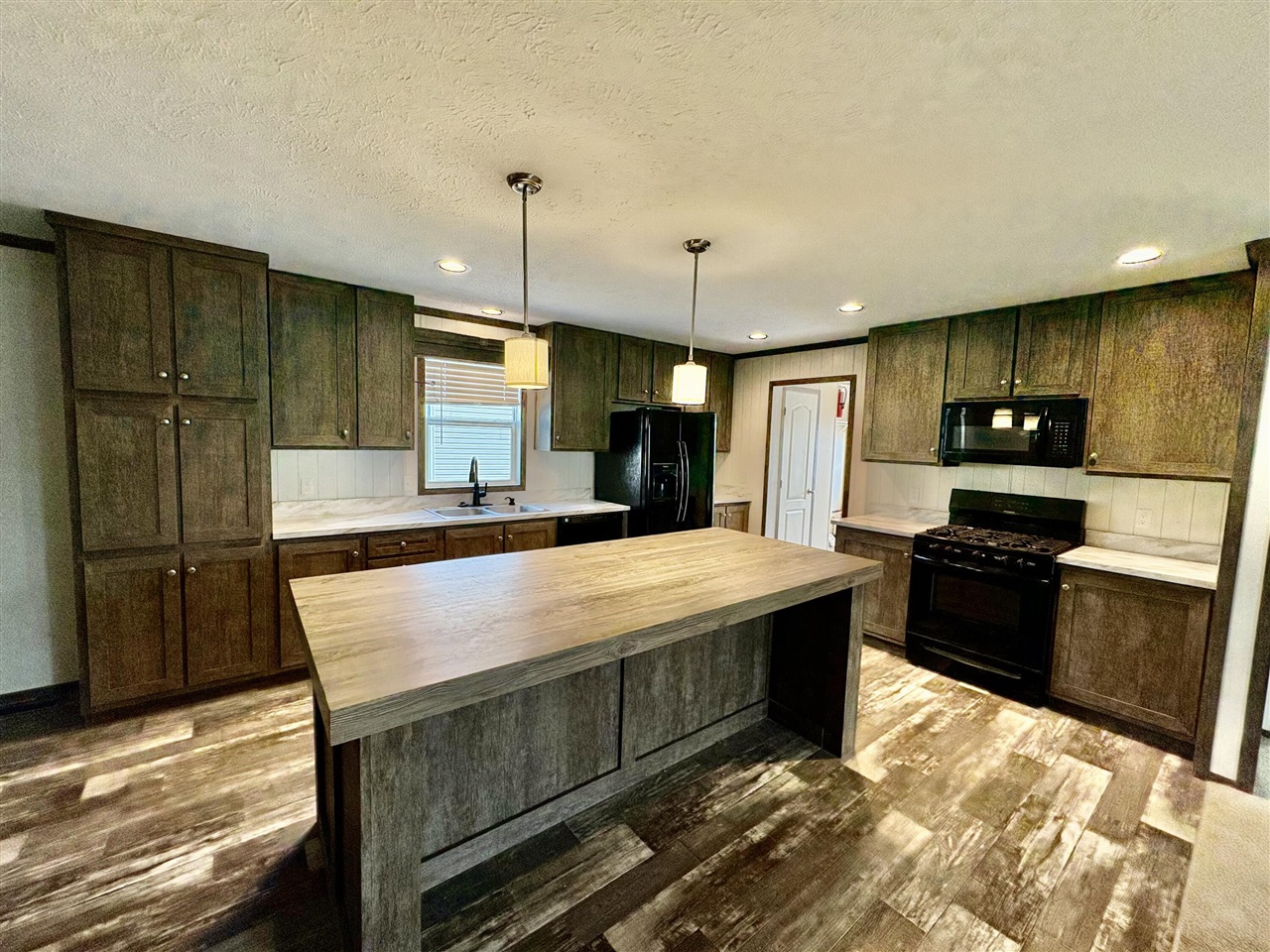 5th image of 1050 Cambry Cir, Grass Lake, MI 49240 | MLS# 70548108