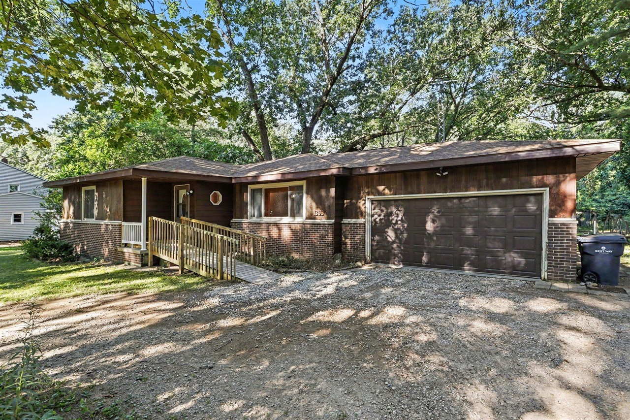 4th image of 1303 N 2Nd St, Kalamazoo, MI 49009 | MLS# 70548113