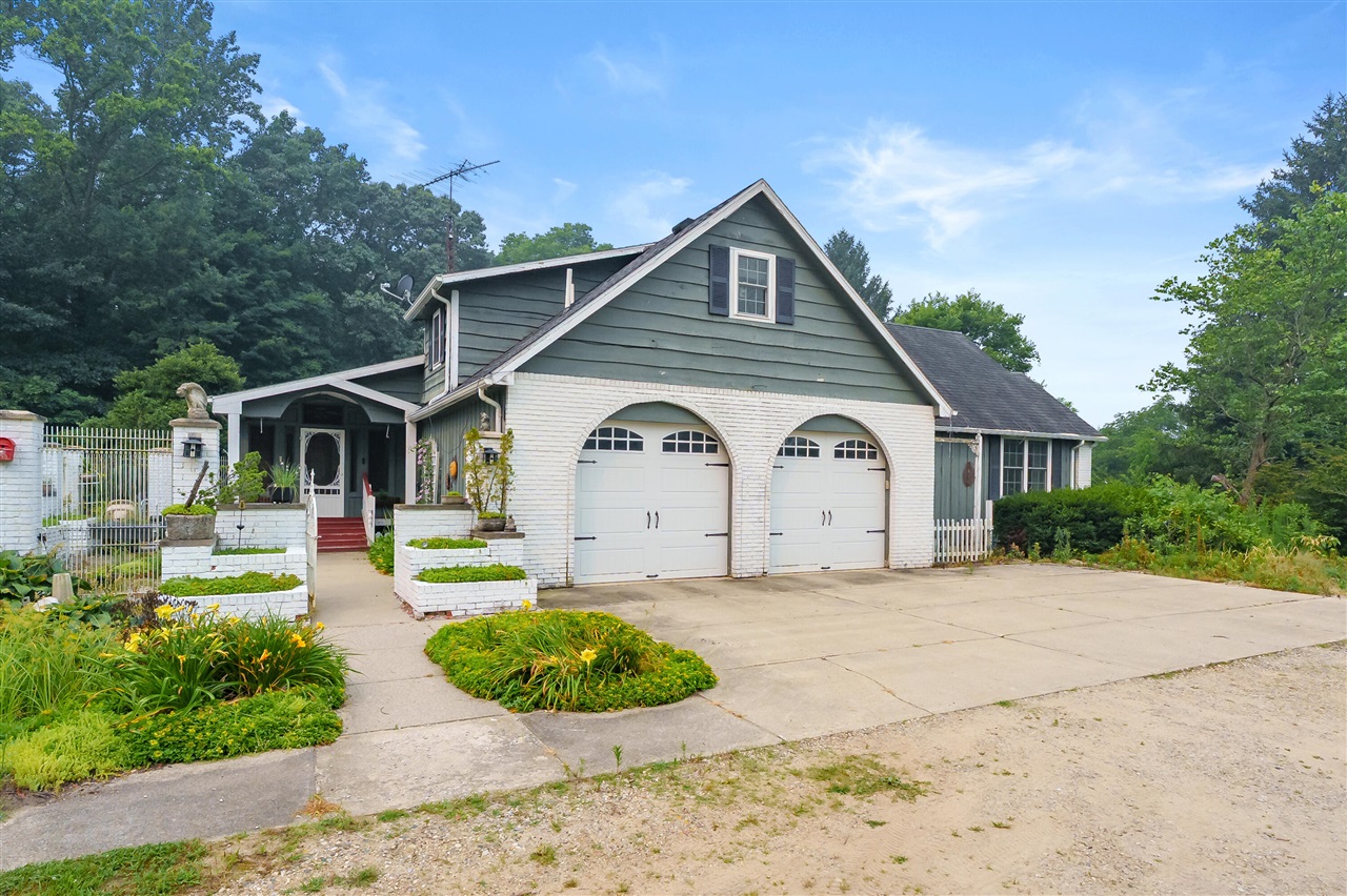 1st image of 41169 County Road 669, Decatur, MI 49045 | MLS# 70548122