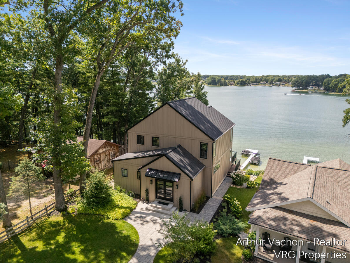 4th image of 5722 El Camino Dr, Newaygo, MI 49337 | MLS# 70548137