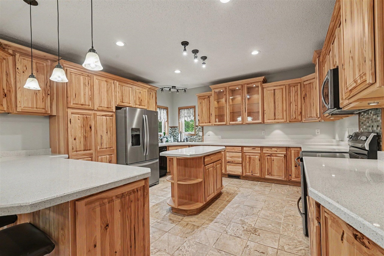 3rd image of 217 Prospect St, Bangor, MI 49013 | MLS# 70548194