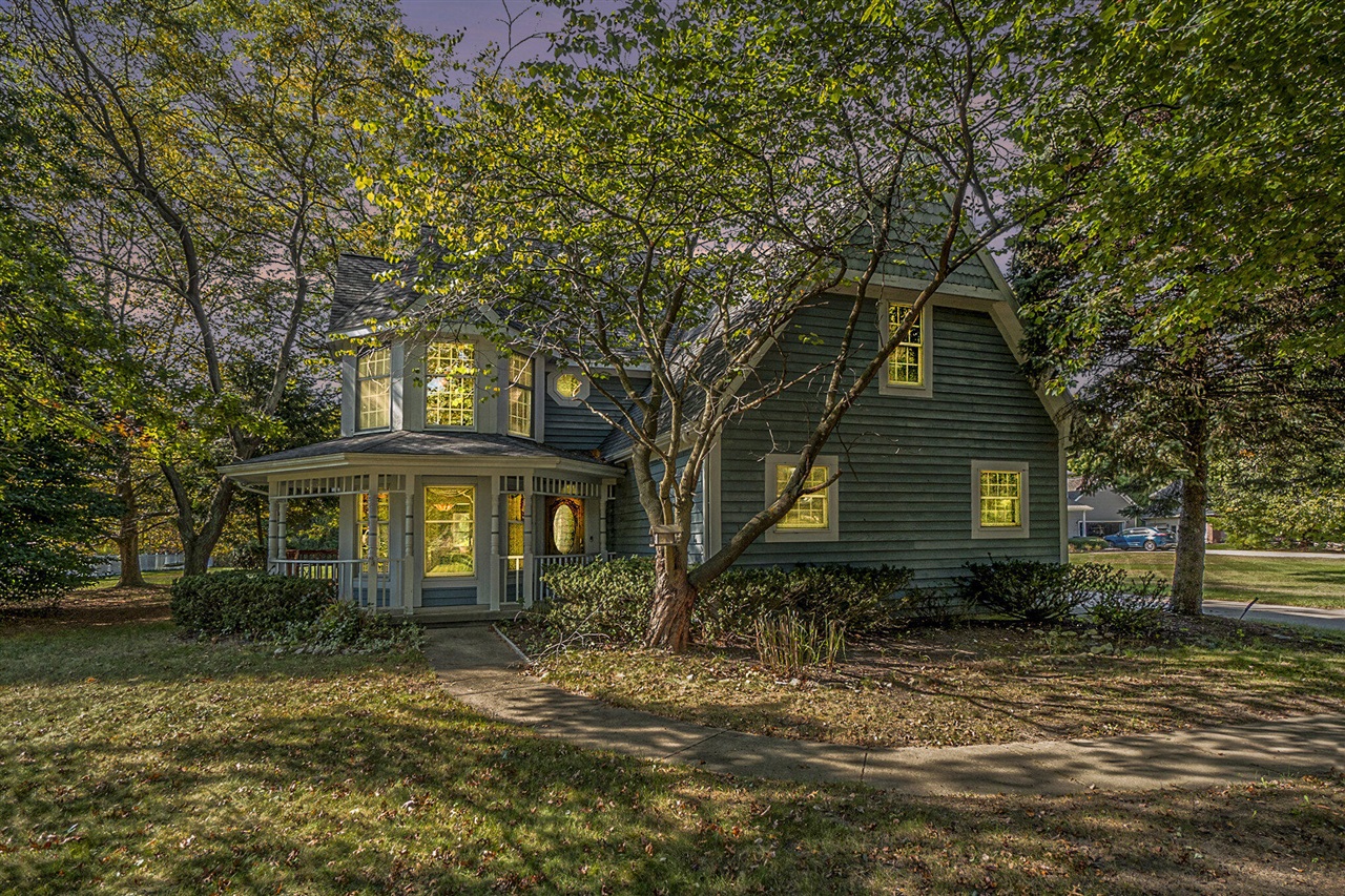 2nd image of 507 Lena Dr, South Haven, MI 49090 | MLS# 70548243