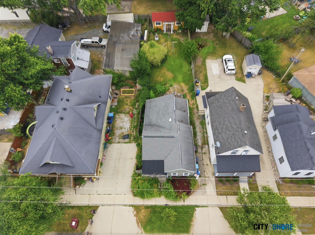 3rd image of 413 N 6Th St, Grand Haven, MI 49417 | MLS# 70548248