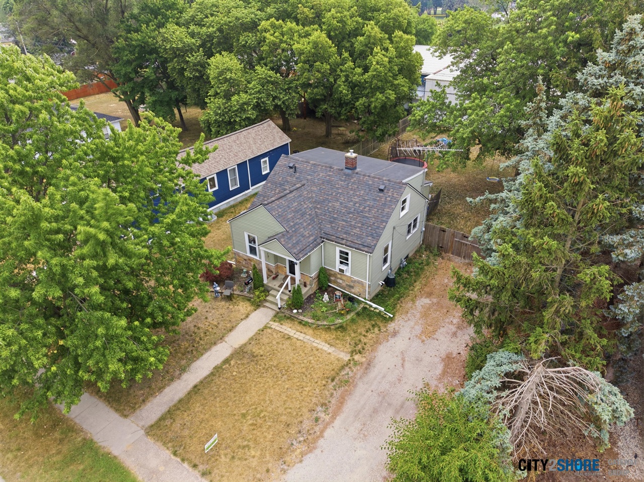 2nd image of 1508 Slayton Ave, Grand Haven, MI 49417 | MLS# 70548249