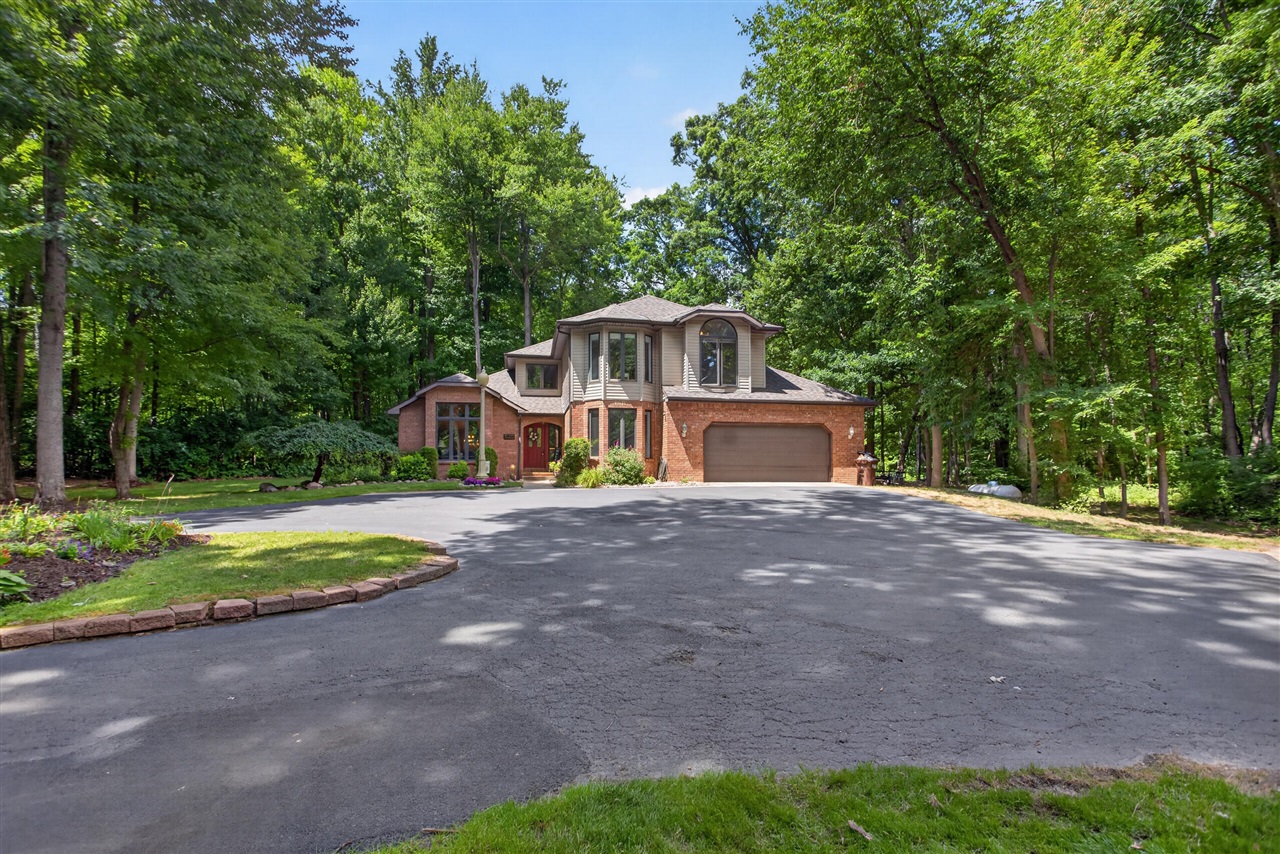 1st image of 5025 Firethorne Dr, Jackson, MI 49201 | MLS# 70548255