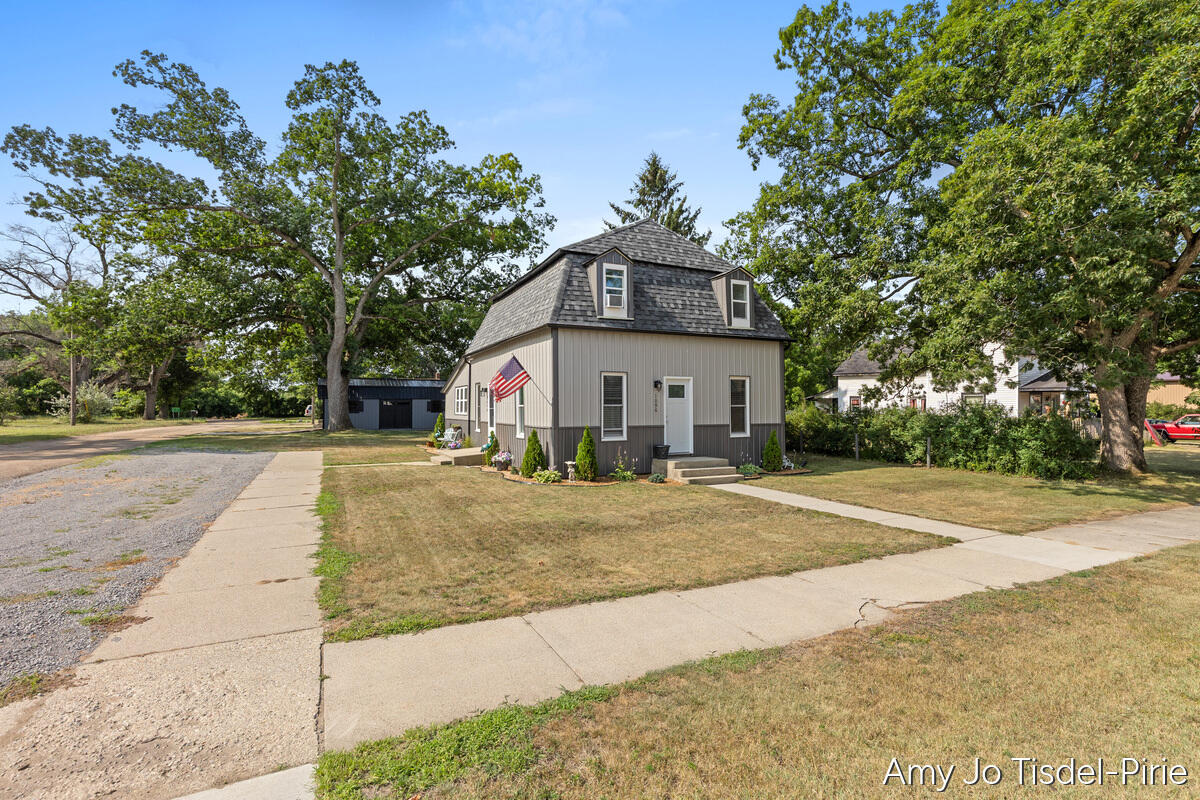 2nd image of 1096 E James St, White Cloud, MI 49349 | MLS# 70548281