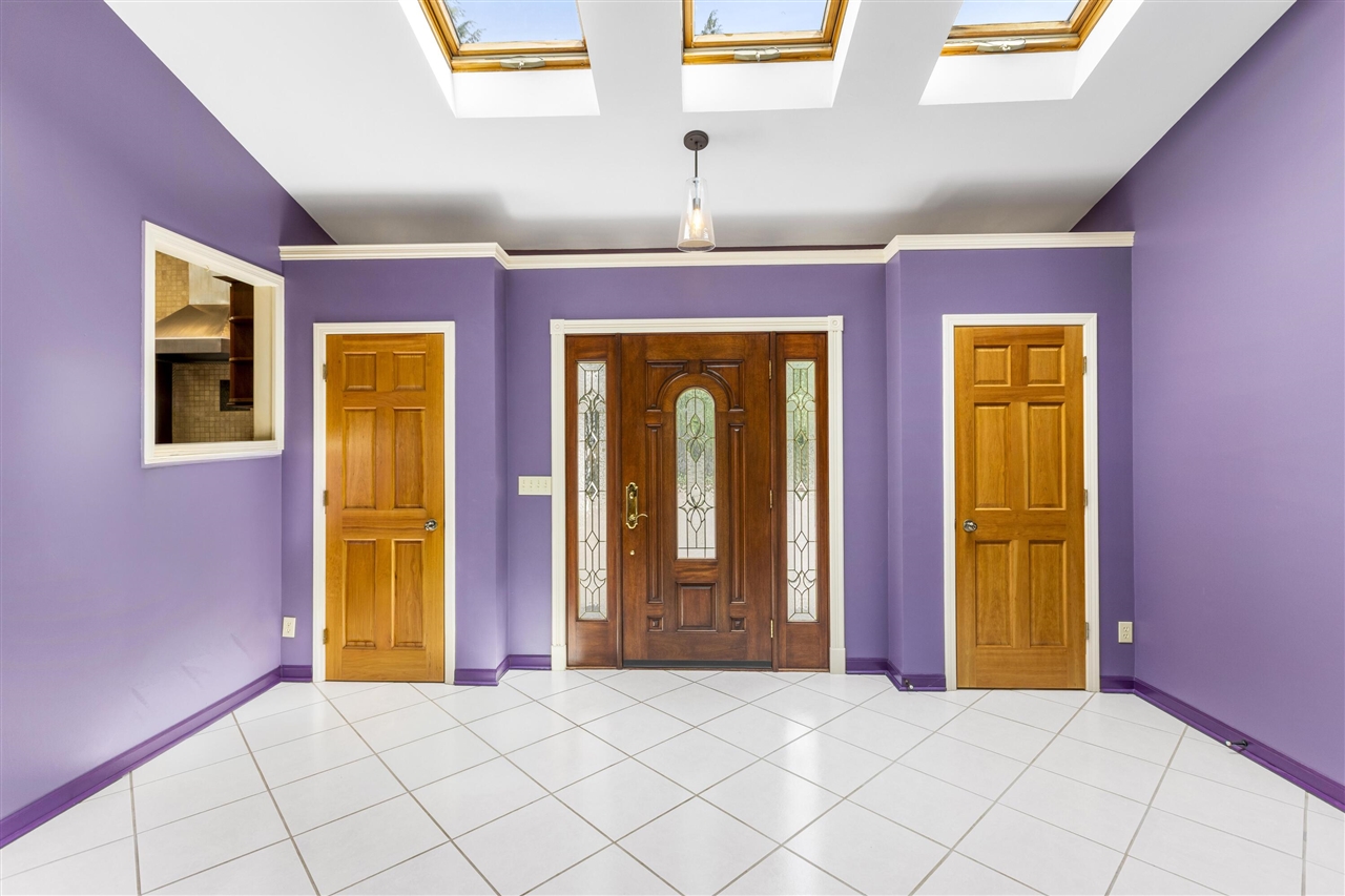 3rd image of 4340 Lakeside Dr, Kalamazoo, MI 49008 | MLS# 70548297