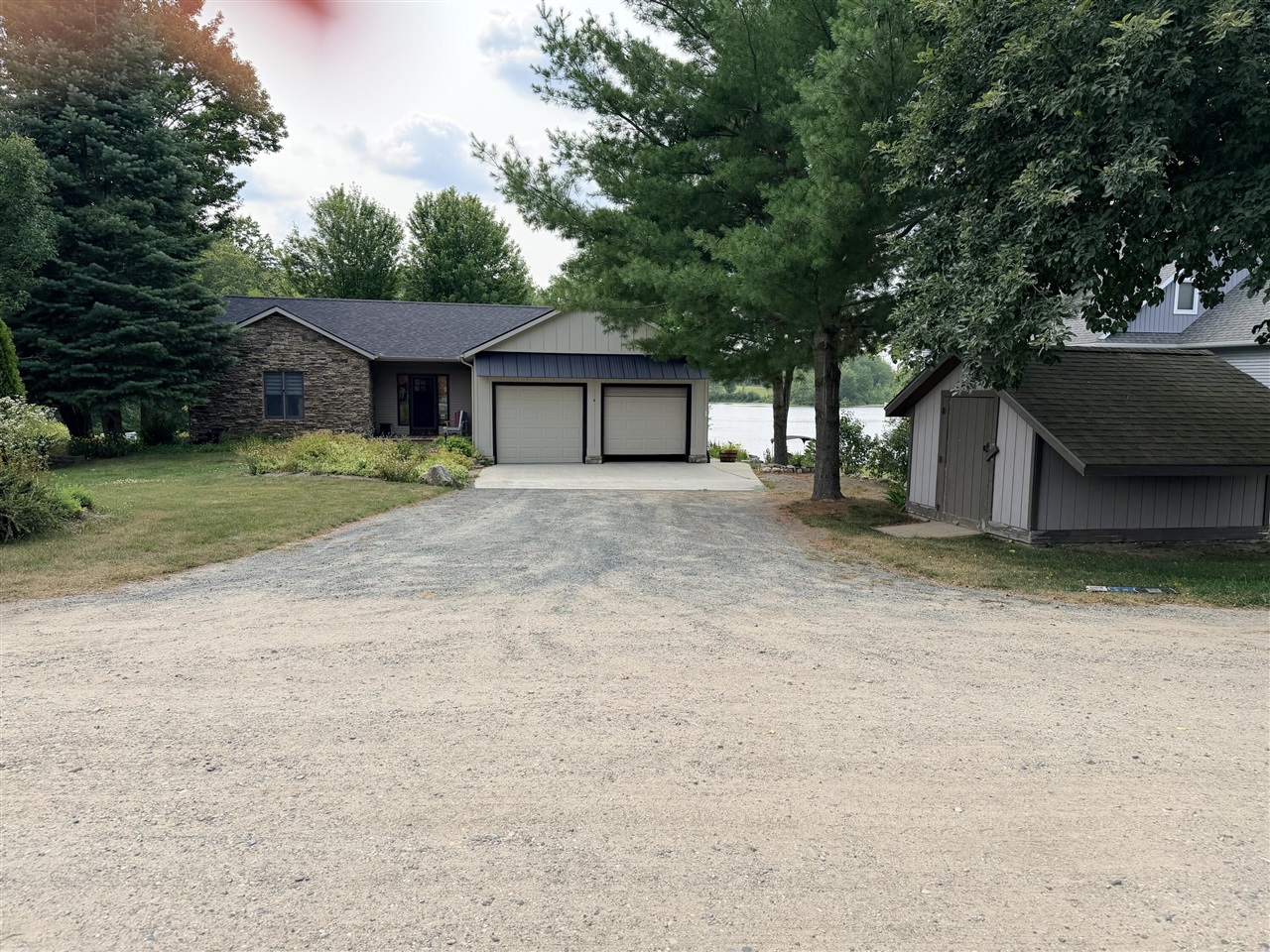 2nd image of 16155 Birchwood Dr, Le Roy, MI 49655 | MLS# 70548302