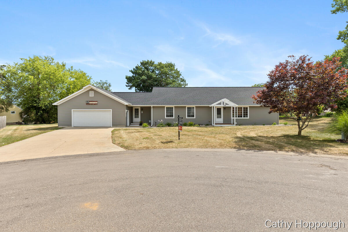 1st image of 918 Emerald Cir, Lake Odessa, MI 48849 | MLS# 70548303