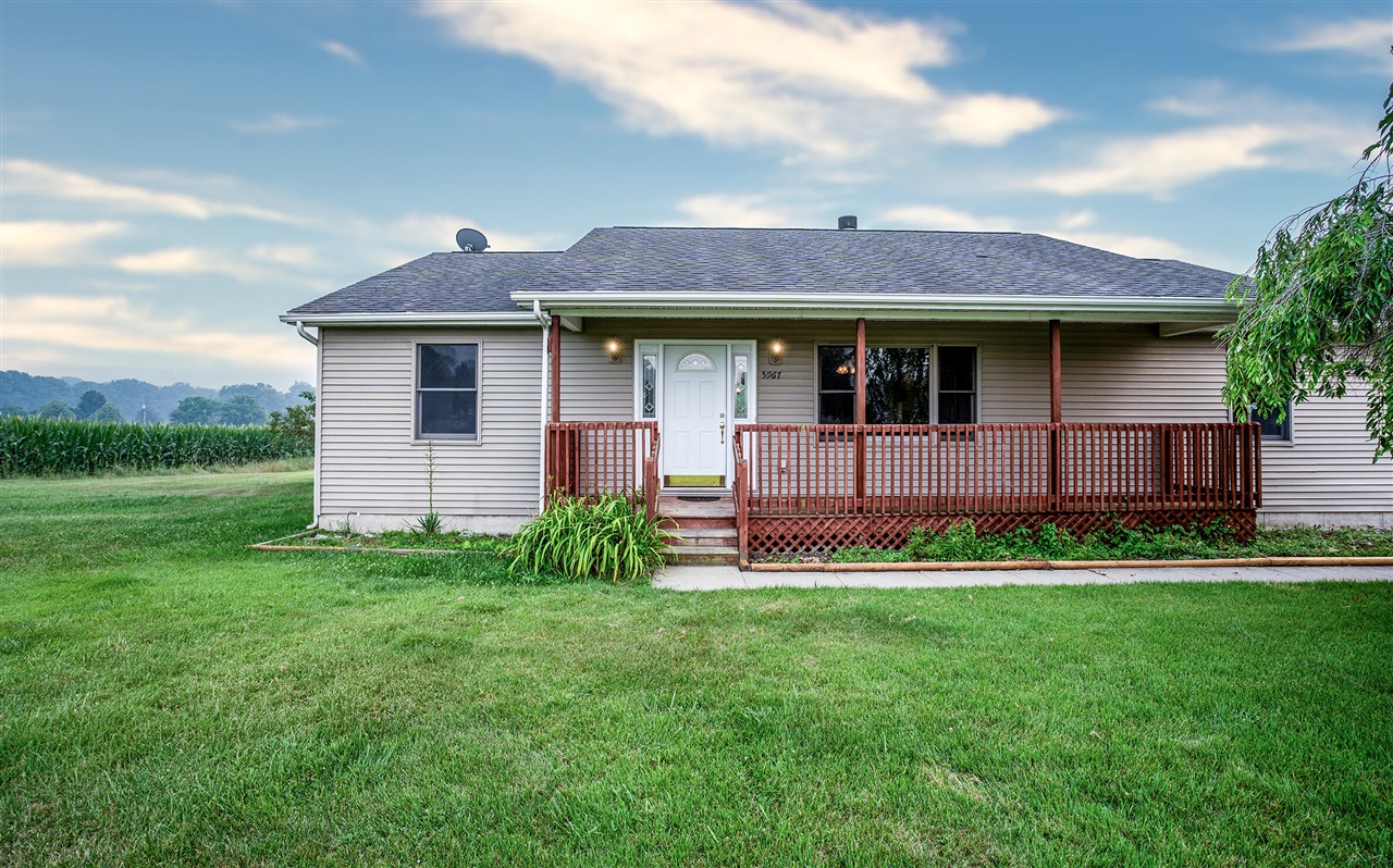 3rd image of 5967 Nichols Rd, Mason, MI 48854 | MLS# 70548334