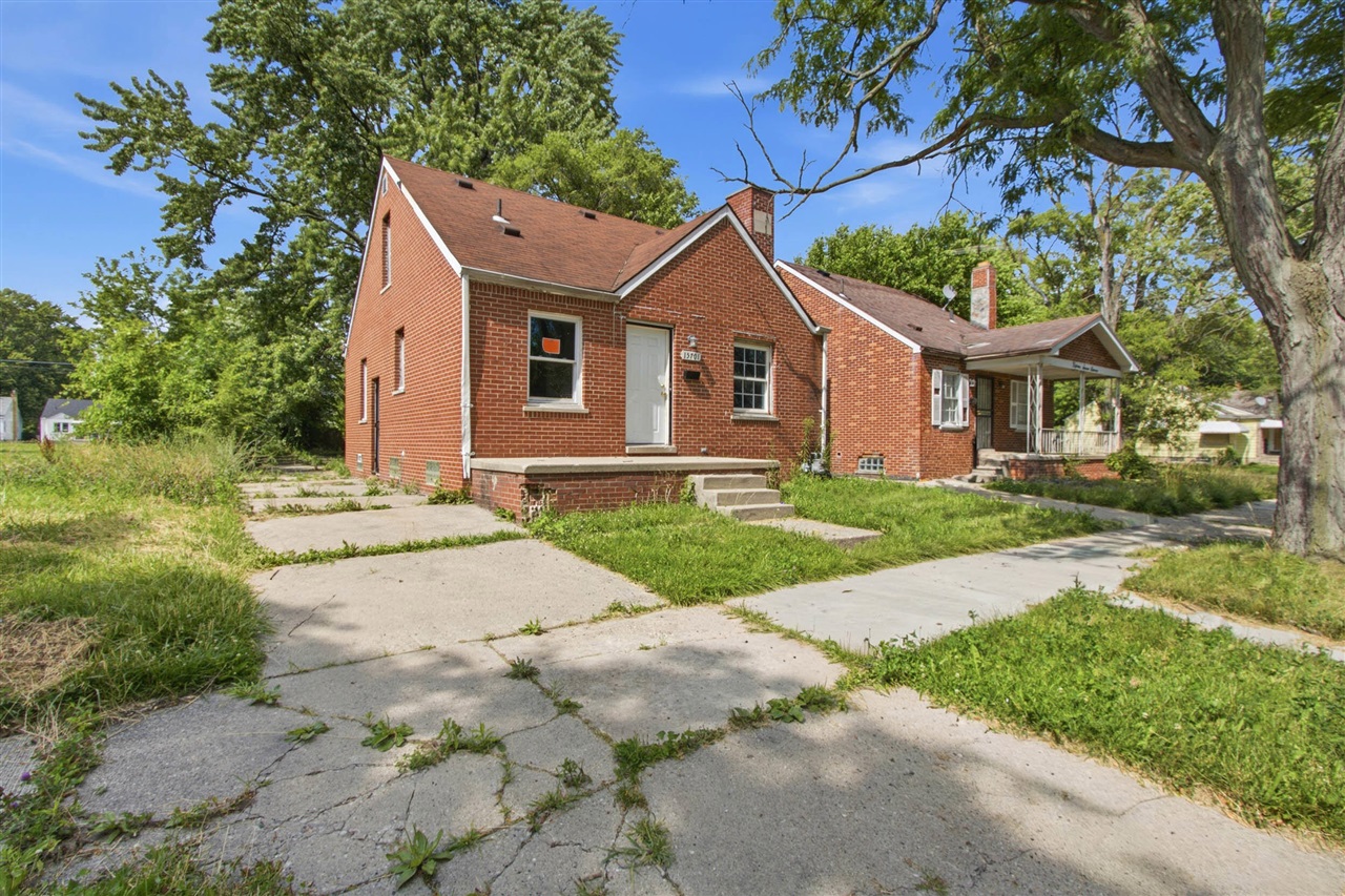 2nd image of 15701 Rossini Dr, Detroit, MI 48205 | MLS# 70548340
