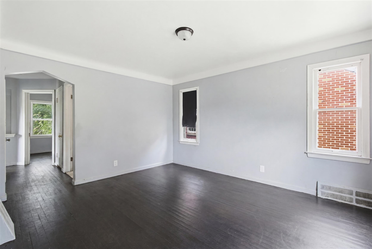 3rd image of 15701 Rossini Dr, Detroit, MI 48205 | MLS# 70548340