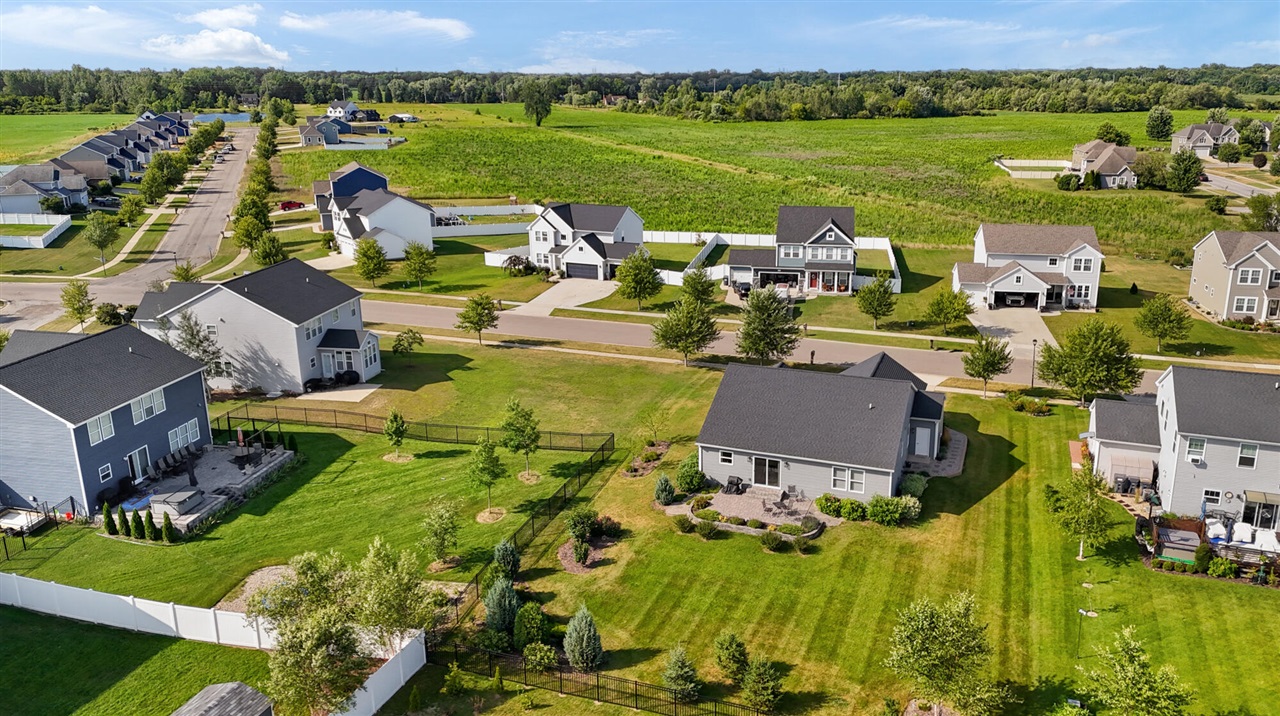 4th image of 6087 Longhorn Trl, Stevensville, MI 49127 | MLS# 70548350