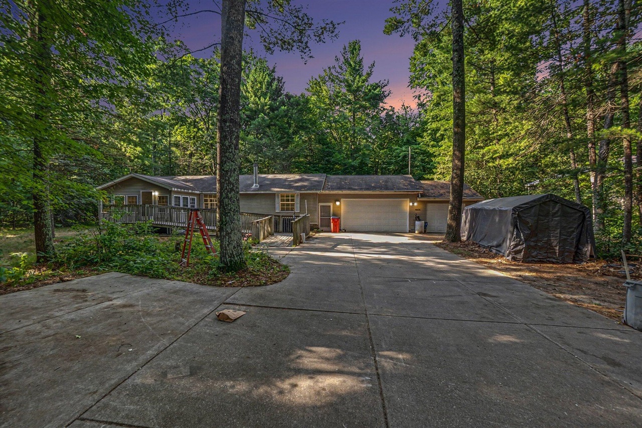 1st image of 6606 E Hill St, Newaygo, MI 49337 | MLS# 70548372